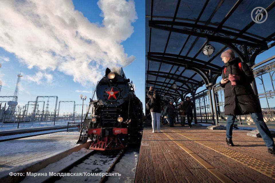 Свое трехлетие 1 декабря отметил ретропоезд «Уральский экспресс», запущенный Свердловской магистралью и Дирекцией скоростного сообщения ОАО «РЖД»