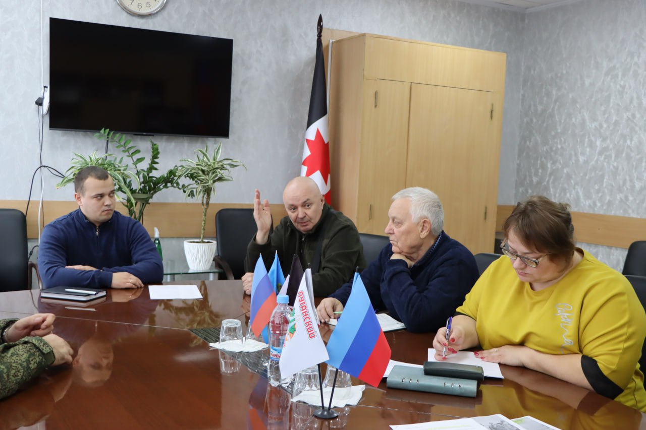 Евгений Бондарь: Регулирование численности диких и хищных животных в Лутугинском муниципальном округе: текущие меры и планы Евгений Бондарь: Регулирование численности диких и хищных животных в Лутугинском муниципальном округе: текущие меры и планы