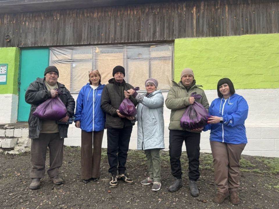 В поселке Центральный прошла акция «Творя добро – мы умножаем душу!» В поселке Центральный прошла акция «Творя добро – мы умножаем душу!»