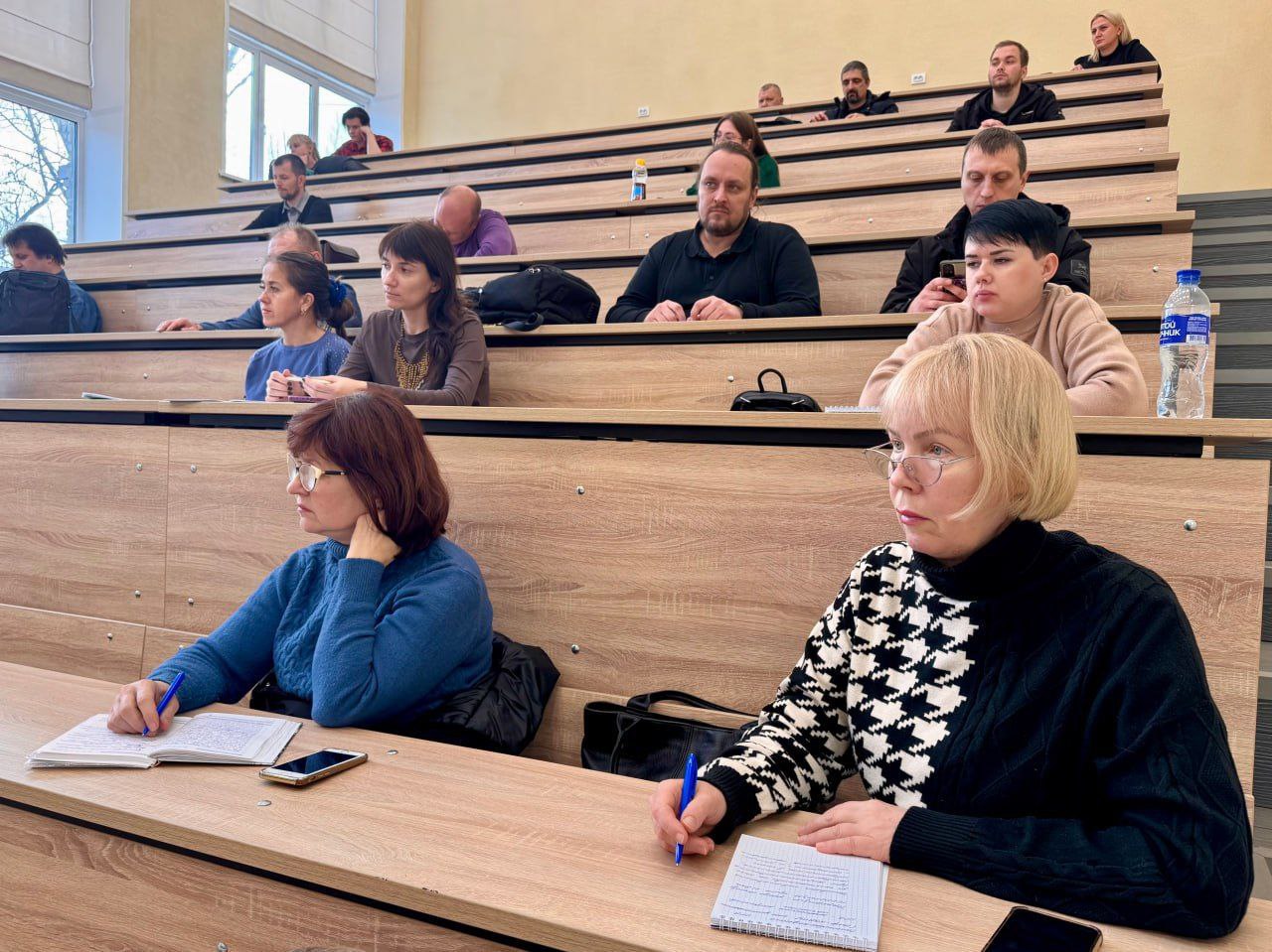 111Представитель УБК регионального МВД выступила для слушателей курса по программе повышения квалификации 111Представитель УБК регионального МВД выступила для слушателей курса по программе повышения квалификации