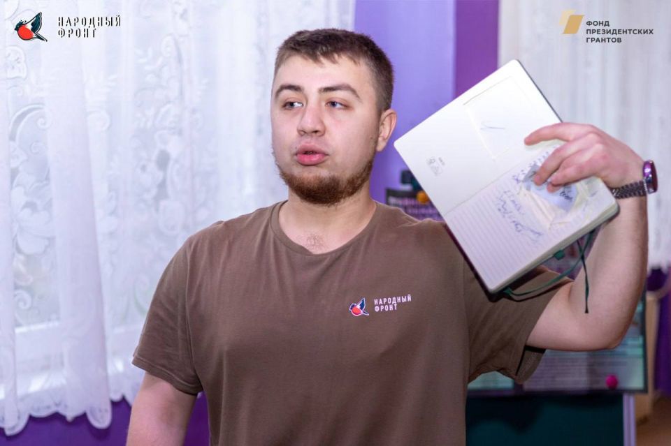 Кибердружина и антитеррор. Молодёжка НФ выступила с лекцией по антитерроризму в ГБОУ ЛНР "ГИМНАЗИЯ № 52" Школьникам рассказали: Кибердружина и антитеррор. Молодёжка НФ выступила с лекцией по антитерроризму в ГБОУ ЛНР "ГИМНАЗИЯ № 52" Школьникам рассказали: