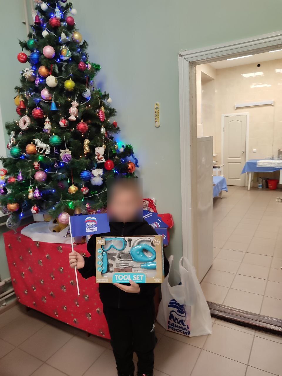 Передача подарков для детей в рамках акции «Коробка храбрости» Передача подарков для детей в рамках акции «Коробка храбрости»