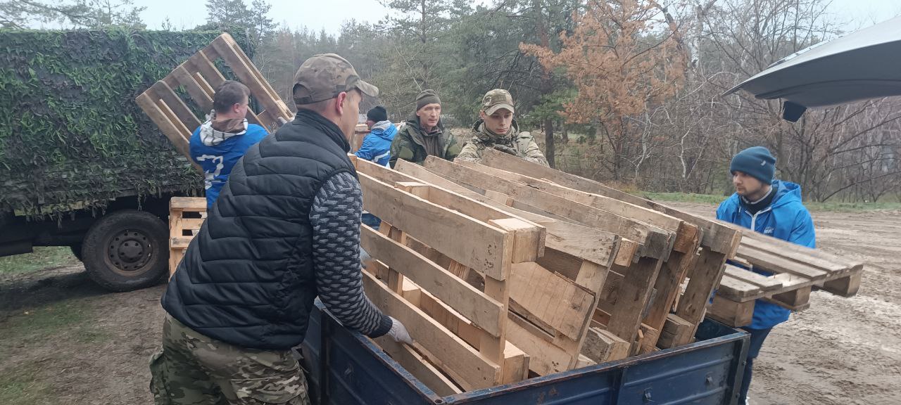 Рубежанские единороссы передали помощь участникам СВО Рубежанские единороссы передали помощь участникам СВО