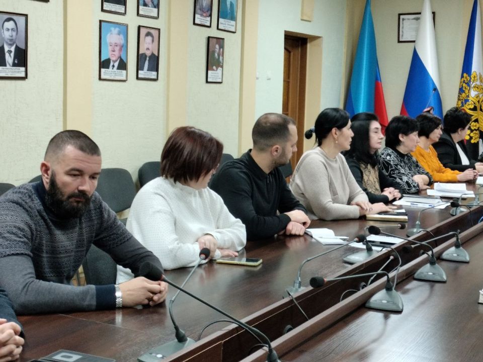 Андрей Рубанцов: Сегодня в Администрации городского округа прошло заседание муниципальной общественной комиссии по обеспечению реализации муниципальной программы формирования комфортной городской среды Андрей Рубанцов: Сегодня в Администрации городского округа прошло заседание муниципальной общественной комиссии по обеспечению реализации муниципальной программы формирования комфортной городской среды