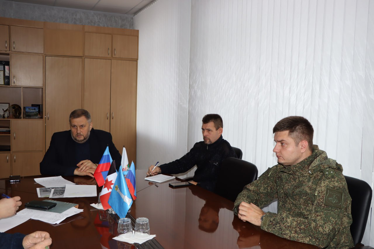 Евгений Бондарь: Регулирование численности диких и хищных животных в Лутугинском муниципальном округе: текущие меры и планы Евгений Бондарь: Регулирование численности диких и хищных животных в Лутугинском муниципальном округе: текущие меры и планы