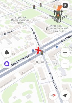 Прямо сейчас на пересечении улиц Чайковского, Курчатова и Оборонной произошло ДТП