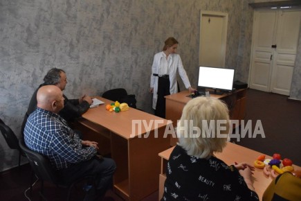 В Красном Луче открыли школу сахарного диабета