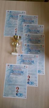 И вновь наши учащиеся показывают себя на Всероссийском конкурсе-фестивале "Водевиль талантов", г.Волгоград: Ёлкин Богдан - I степень (аккордеон), Аврамчик Ярослав - I степень (аккордеон), Козлова Ксения - I степень...