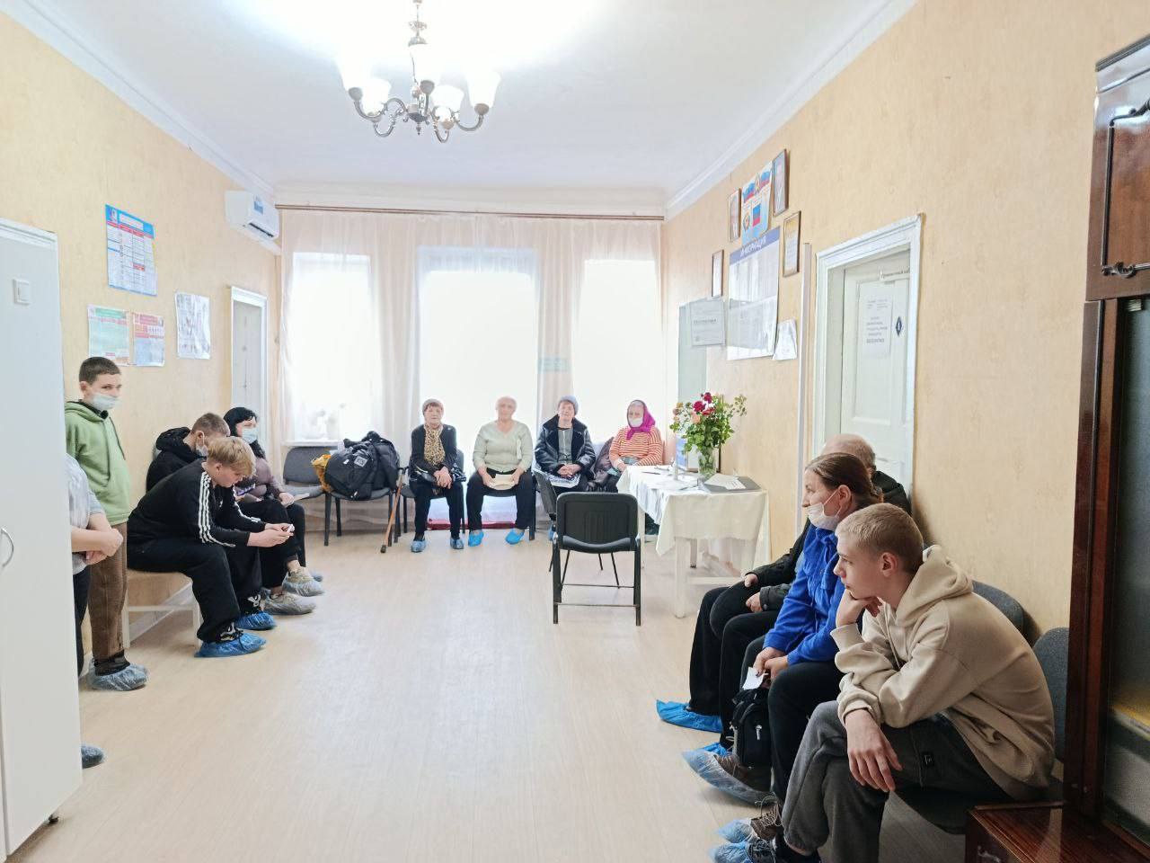 Медицинская помощь ближе к дому: состоялся плановый выезд специалиста в Лотиково