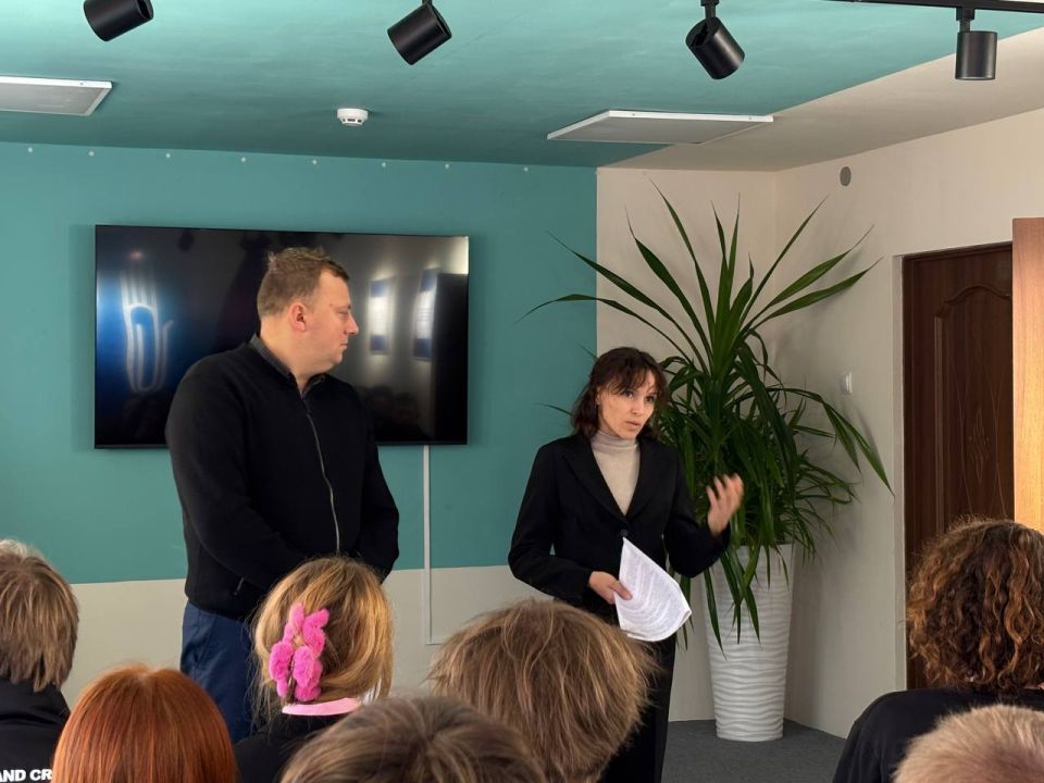 В молодежном центре «Скрепка» старшеклассники обсудили угрозы экстремизма и терроризма В молодежном центре «Скрепка» старшеклассники обсудили угрозы экстремизма и терроризма