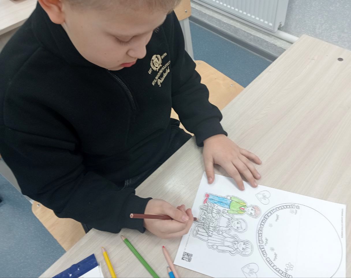 Обучающиеся Червонополянского учебно-воспитательного комплекса приняли участие в мероприятиях, посвященных Дню инвалида Обучающиеся Червонополянского учебно-воспитательного комплекса приняли участие в мероприятиях, посвященных Дню инвалида