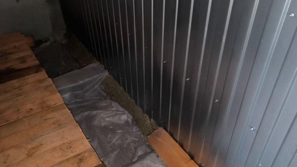 В доме № 2 на ул. Коцюбинского в г. Молодогвардейске тюменские строители полностью восстановили вентканалы В доме № 2 на ул. Коцюбинского в г. Молодогвардейске тюменские строители полностью восстановили вентканалы