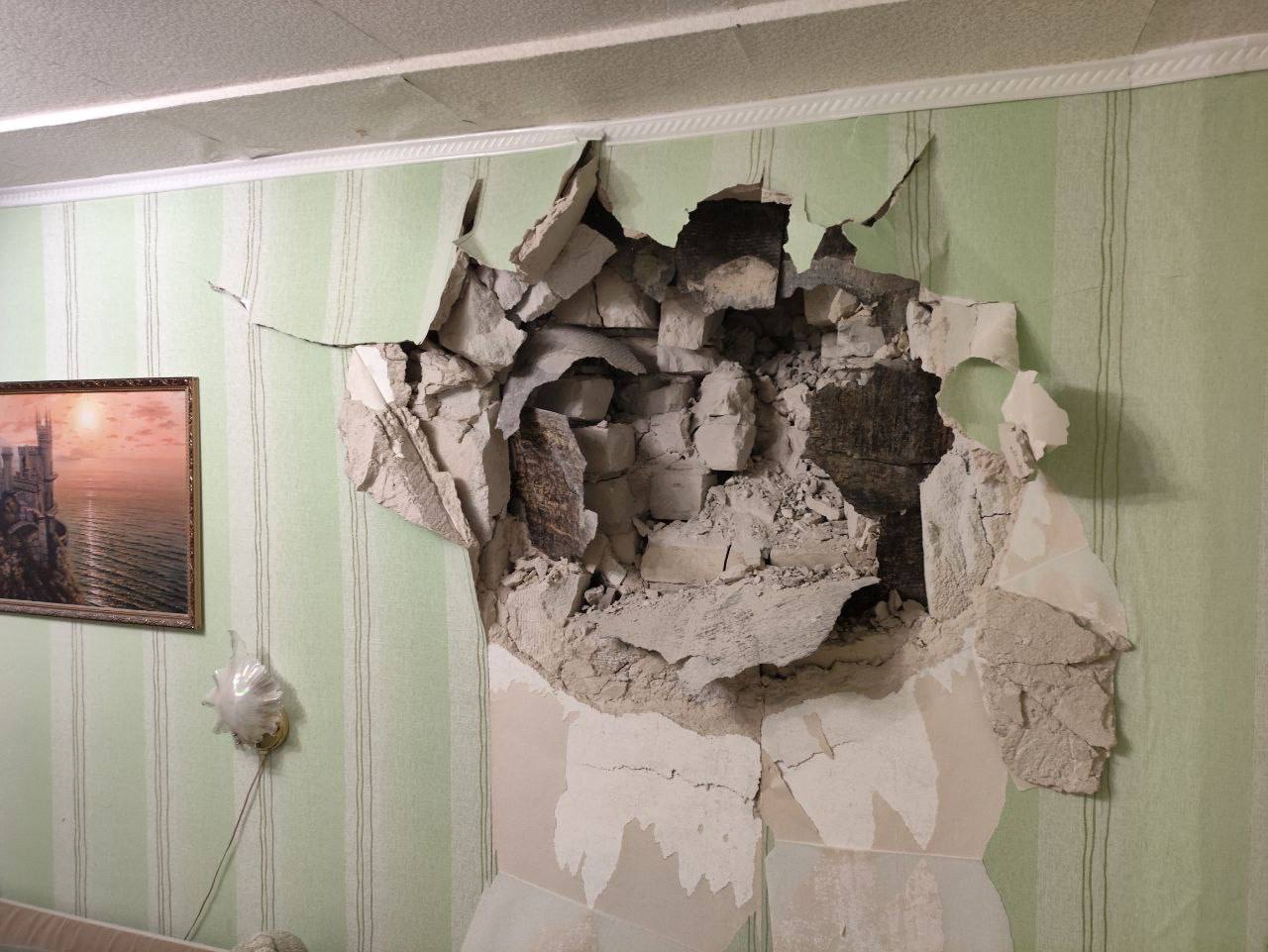 Виктория Сергеева: Сегодня вечером вражеский беспилотник совершил атаку на городской округ город Кировск Виктория Сергеева: Сегодня вечером вражеский беспилотник совершил атаку на городской округ город Кировск