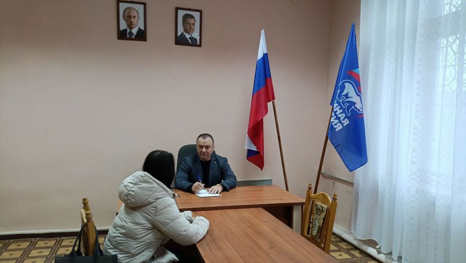 В рамках Декады приема граждан, посвященной Дню рождения партии «ЕДИНАЯ РОССИЯ», депутат Народного Совета ЛНР, заместитель Председателя Комитета по строительству, жилищно-коммунальному хозяйству, энергетике, транспорту...