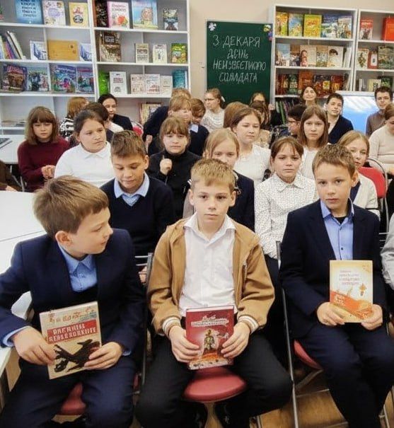 Светлана Гребенькова: Начала сегодняшний день с возложения цветов к Вечному огню в Сквере Доблести и Славы Светлана Гребенькова: Начала сегодняшний день с возложения цветов к Вечному огню в Сквере Доблести и Славы
