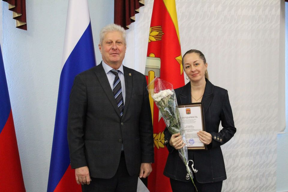 Сергей Козенко: Провел торжественный прием, посвященный Дню юриста – празднику, служащему высокой цели выражения глубокой признательности тем, кто посвятил себя служению справедливости и правопорядку Сергей Козенко: Провел торжественный прием, посвященный Дню юриста – празднику, служащему высокой цели выражения глубокой признательности тем, кто посвятил себя служению справедливости и правопорядку