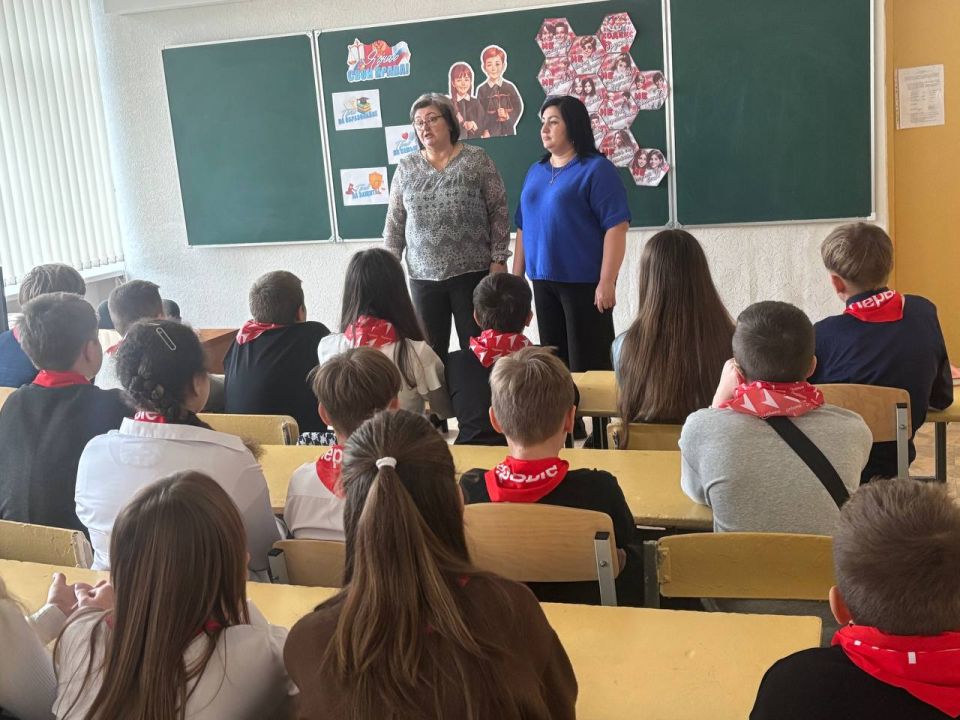 Правовое просвещение в Ровеньках: укрепляем взаимодействие и защищаем права детей! Правовое просвещение в Ровеньках: укрепляем взаимодействие и защищаем права детей!