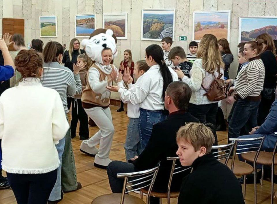 Вместе мы сильнее: День радости и дружбы! Вместе мы сильнее: День радости и дружбы!