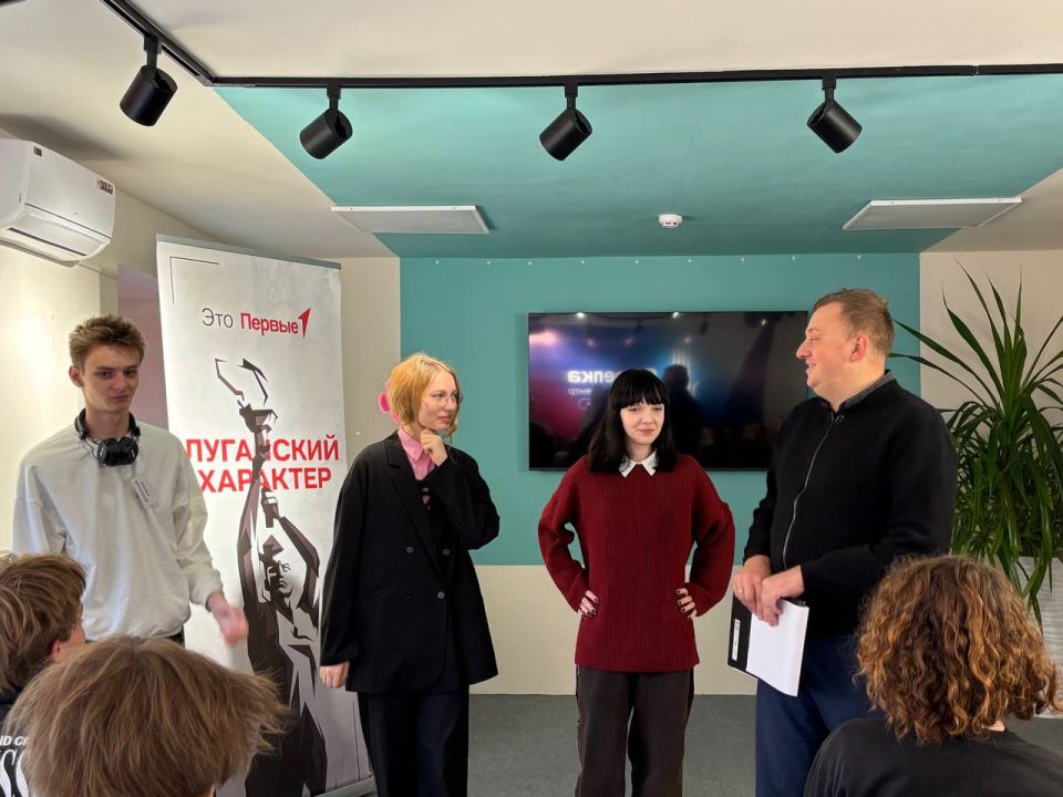 В молодежном центре «Скрепка» старшеклассники обсудили угрозы экстремизма и терроризма