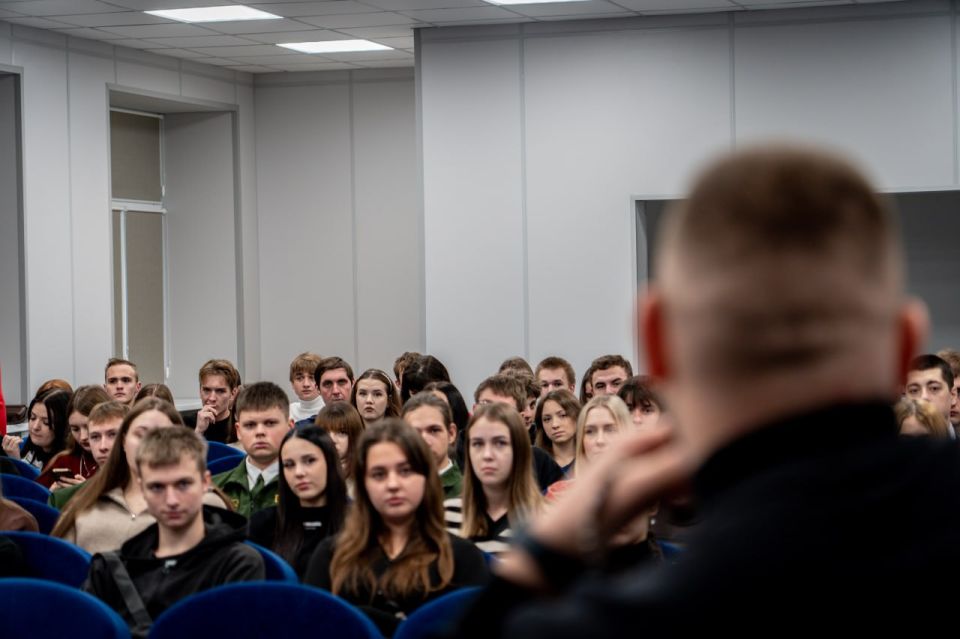 Михаил Голубович: В рамках проекта «ГосСтарт.Диалог» встретился с молодёжью Далевского университета