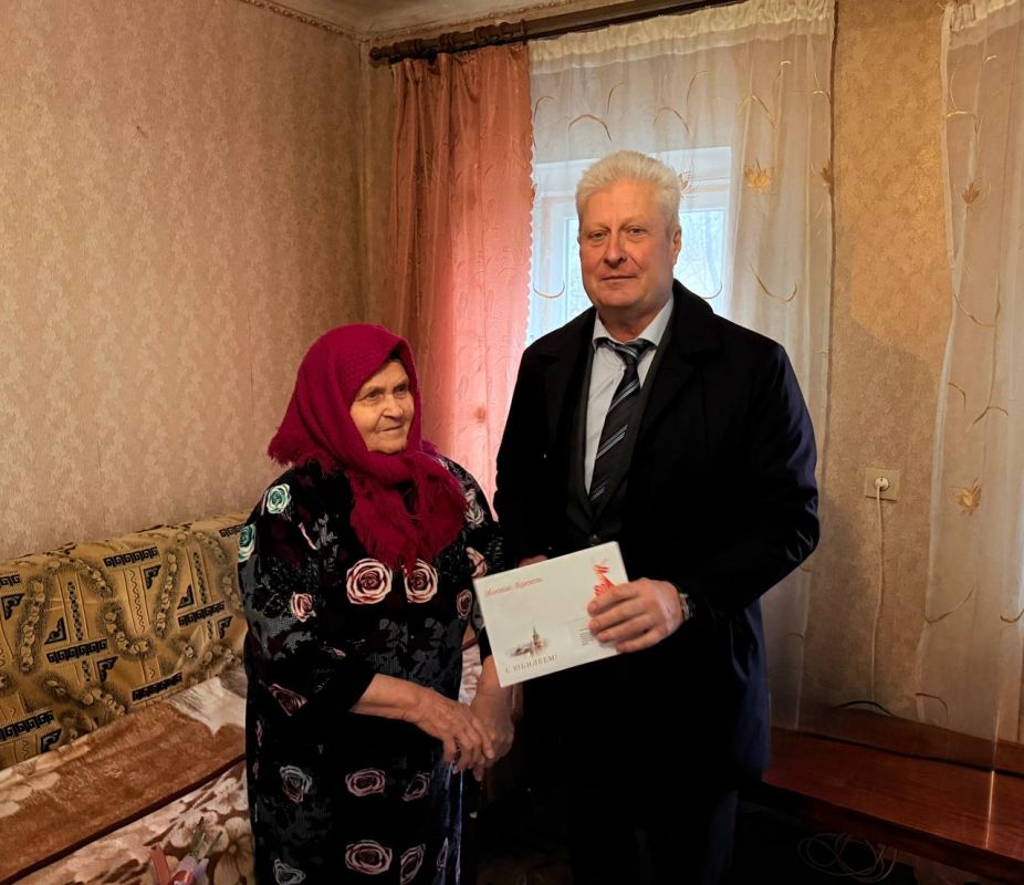 Сергей Козенко: Сегодня Валентине Ивановне Чурсиной, жительнице Краснодона, исполнилось 95 лет