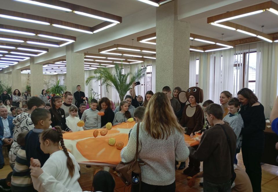 Вместе мы сильнее: День радости и дружбы! Вместе мы сильнее: День радости и дружбы!