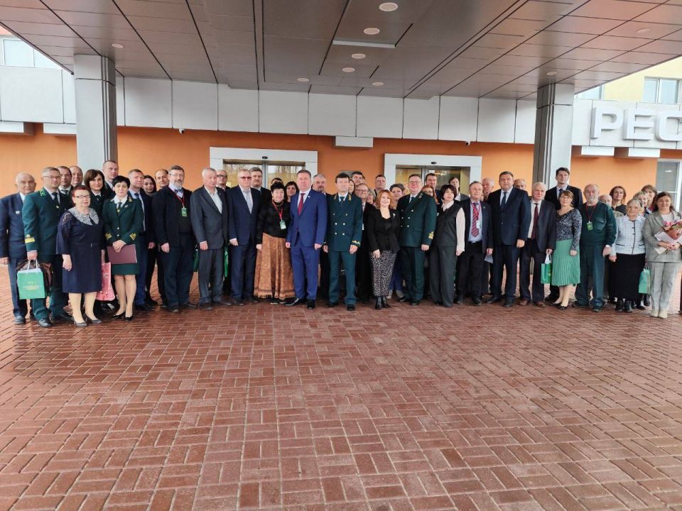 Специалисты Минприроды ЛНР приняли участие в научно-практической конференции «Актуальные вопросы лесной генетики, селекции и биотехнологий» Специалисты Минприроды ЛНР приняли участие в научно-практической конференции «Актуальные вопросы лесной генетики, селекции и биотехнологий»