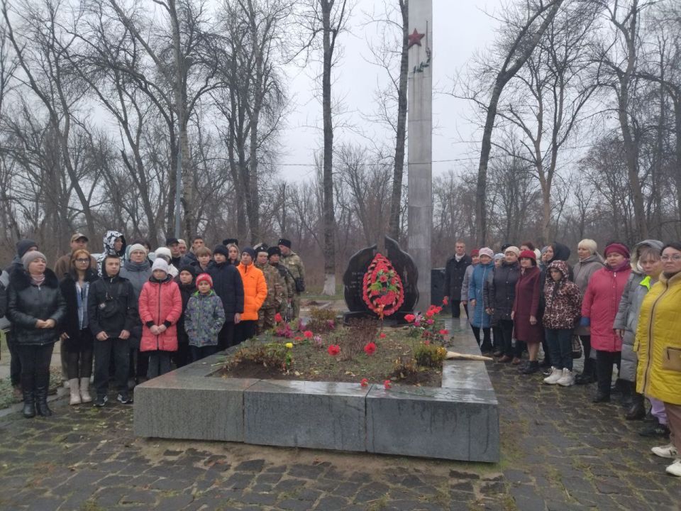 В парке имени Валентины Терешковой города Суходольска состоялось памятное мероприятие, посвящённое Дню Неизвестного Солдата