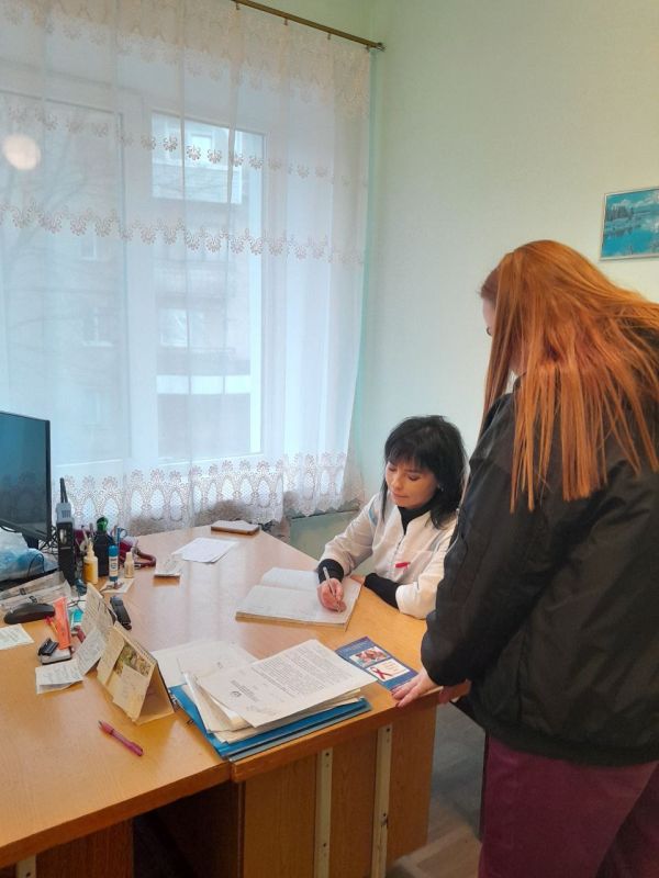 1 декабря во Всемирный день борьбы со СПИД состоялся День открытых дверей в кабинете «Доверие» Ровеньковской городской поликлиники 1 декабря во Всемирный день борьбы со СПИД состоялся День открытых дверей в кабинете «Доверие» Ровеньковской городской поликлиники