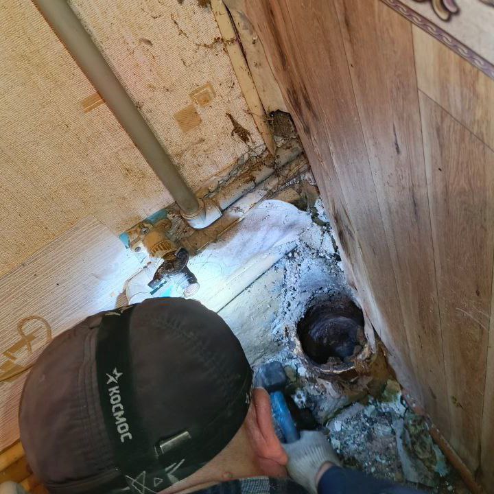 По поручению и. о. министра строительства и ЖКХ ЛНР Станислава Дупленко работники Краснолучского филиала устранили проблему, с которой жители обратились на прямую линию Главы ЛНР По поручению и. о. министра строительства и ЖКХ ЛНР Станислава Дупленко работники Краснолучского филиала устранили проблему, с которой жители обратились на прямую линию Главы ЛНР