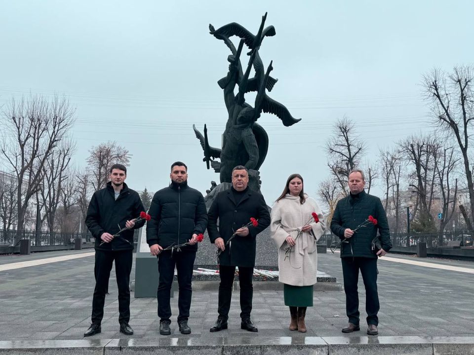 ПАМЯТЬ, КОТОРУЮ НЕВОЗМОЖНО СТЕРЕТЬ ПАМЯТЬ, КОТОРУЮ НЕВОЗМОЖНО СТЕРЕТЬ