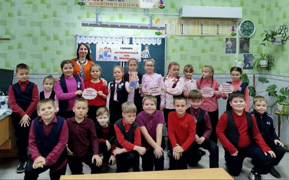 Урок Доброты в Брянковской специализированной школе №1: Понимание через опыт