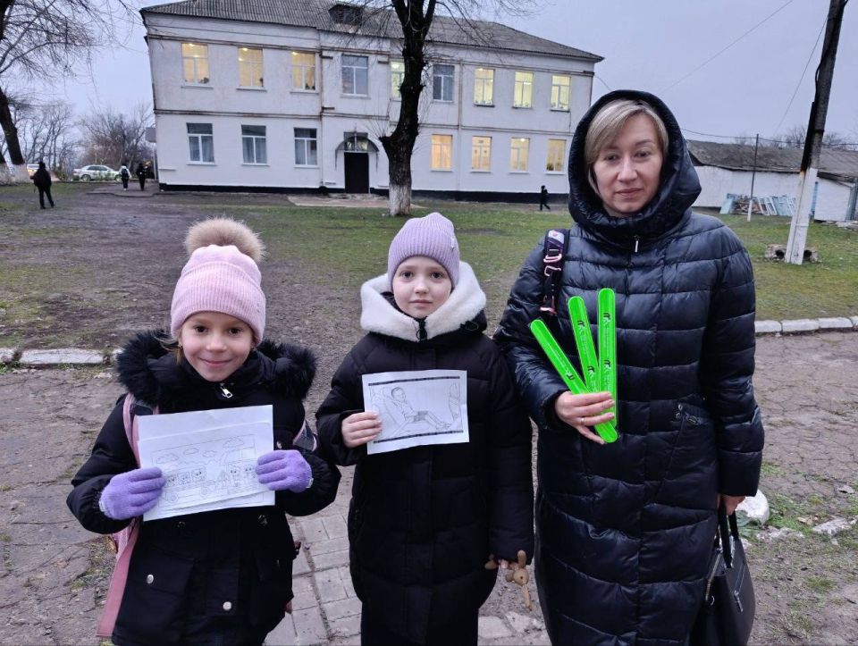 Безопасная дорога в школу: в деле "Родительский патруль"! Безопасная дорога в школу: в деле "Родительский патруль"!