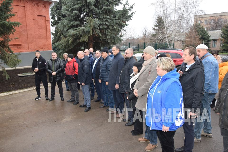В Славяносербске открыли спортивный комплекс после капитального ремонта В Славяносербске открыли спортивный комплекс после капитального ремонта