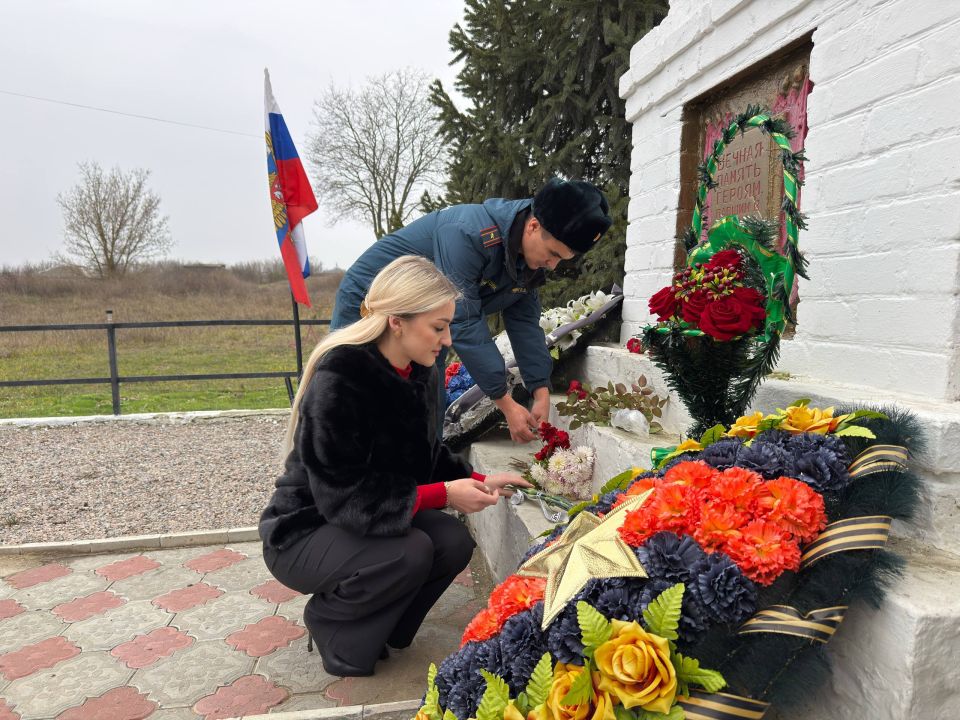 День Неизвестного солдата: возложение цветов в Марковском округе