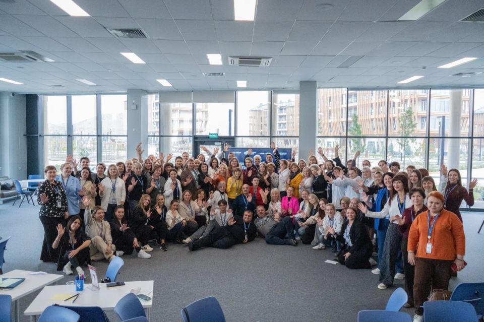 Обучающий семинар в Крыму собрал 100 лучших деятелей культуры из Донбасса и Новороссии Обучающий семинар в Крыму собрал 100 лучших деятелей культуры из Донбасса и Новороссии