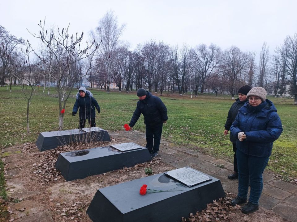 �������� ���������: �������, 3 �������, ������ �������� ������ � ���� ������������ �������