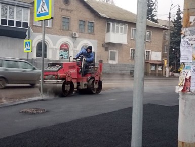 Андрей Рубанцов: В Ровеньках продолжаются работы по обустройству пешеходных тротуаров