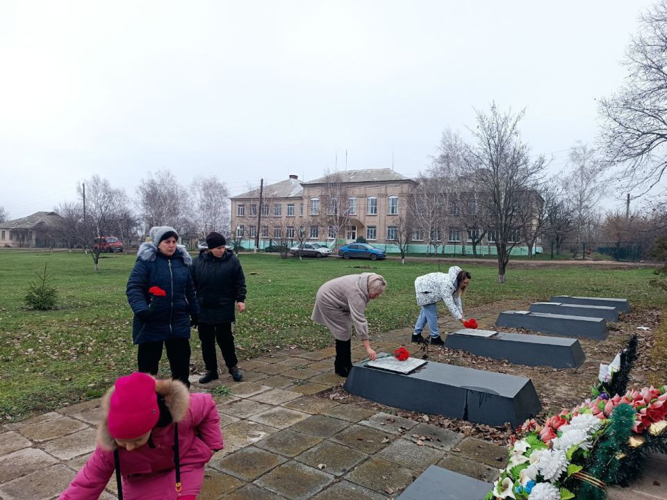 �������� ���������: �������, 3 �������, ������ �������� ������ � ���� ������������ �������