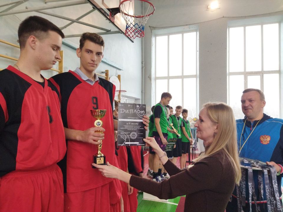 Сегодня состоялось торжественное награждение победителей Муниципального этапа Чемпионата Школьной баскетбольной лиги «КЭС-БАСКЕТ» г. Ровеньки Сегодня состоялось торжественное награждение победителей Муниципального этапа Чемпионата Школьной баскетбольной лиги «КЭС-БАСКЕТ» г. Ровеньки