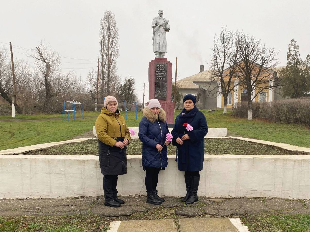 Сергей Колягин: 3-го декабря мы чтим тех, кто отдал самое ценное ради нашей страны, чьи имена не сохранились в летописях, но чей героизм стал неотъемлемой частью истории Российской Федерации Сергей Колягин: 3-го декабря мы чтим тех, кто отдал самое ценное ради нашей страны, чьи имена не сохранились в летописях, но чей героизм стал неотъемлемой частью истории Российской Федерации