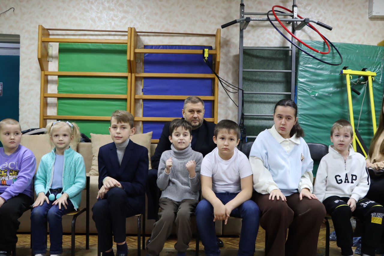 Евгений Бондарь: В Международный день инвалидов в Лутугинском отделении центра «Возрождение» прошло тёплое и вдохновляющее мероприятие, объединившее детей из разных уголков округа Евгений Бондарь: В Международный день инвалидов в Лутугинском отделении центра «Возрождение» прошло тёплое и вдохновляющее мероприятие, объединившее детей из разных уголков округа