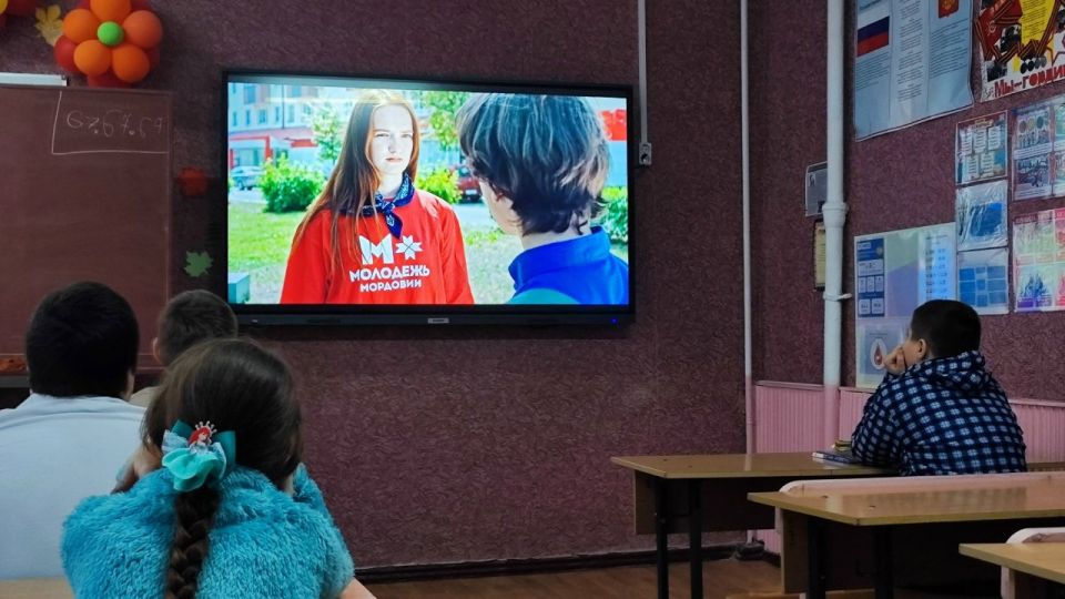 В Лутугинской средней сколе №2 прошел кинолекторий «Формула добра», воспитание души через искусство кино, для учащихся шестых классов В Лутугинской средней сколе №2 прошел кинолекторий «Формула добра», воспитание души через искусство кино, для учащихся шестых классов