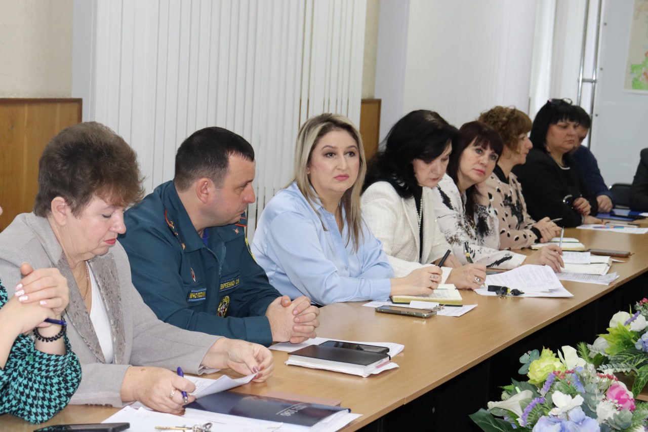 Наталия Жулинская: Провела заседание городской праздничной комиссии: на повестке дня — подготовка к Новому году и Рождеству Наталия Жулинская: Провела заседание городской праздничной комиссии: на повестке дня — подготовка к Новому году и Рождеству