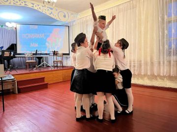 В Петровской детской школе искусств состоялась лекция — концерт «Мы помним и гордимся»