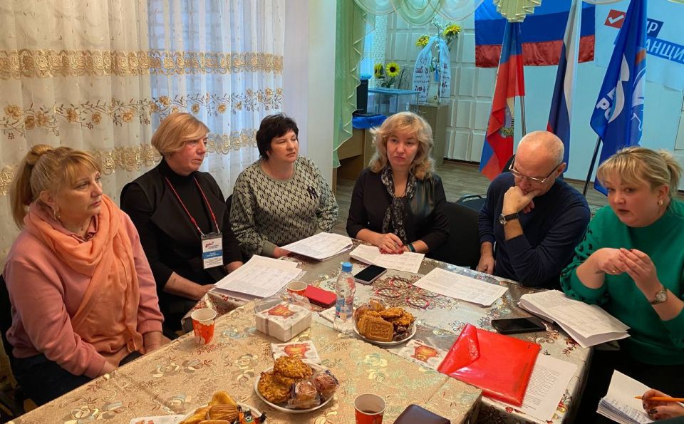 В пгт Дубовский состоялась встреча с семьями погибших участников СВО В пгт Дубовский состоялась встреча с семьями погибших участников СВО