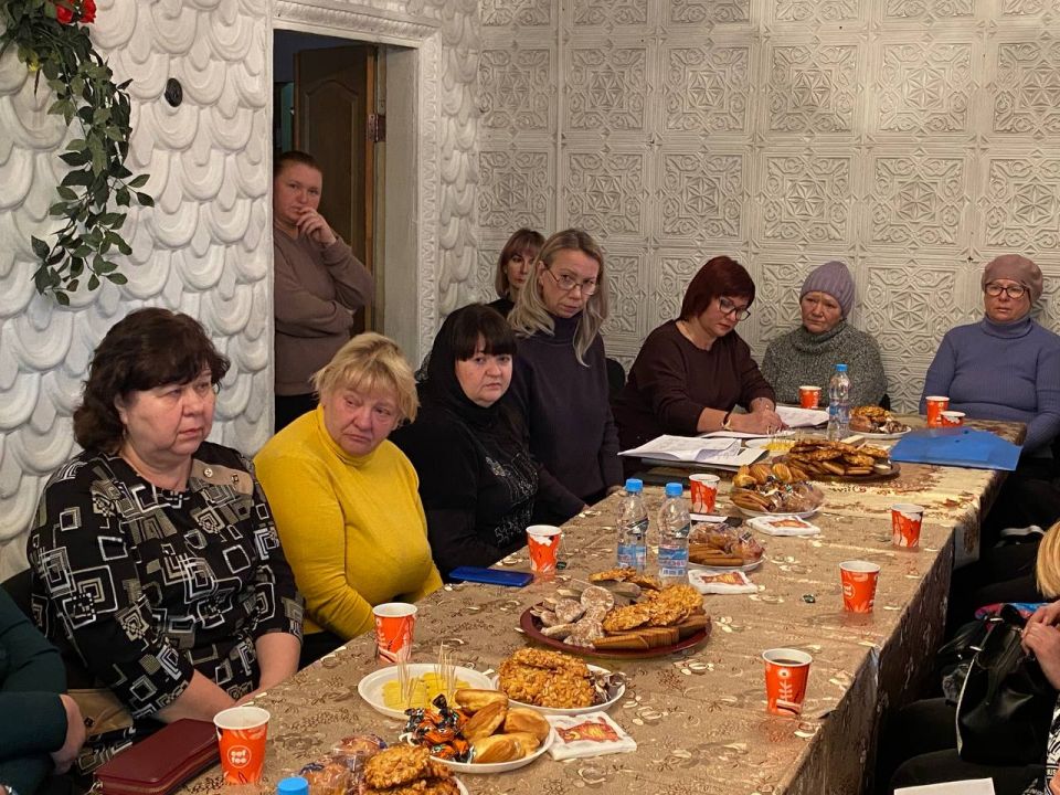 В пгт Дубовский состоялась встреча с семьями погибших участников СВО В пгт Дубовский состоялась встреча с семьями погибших участников СВО