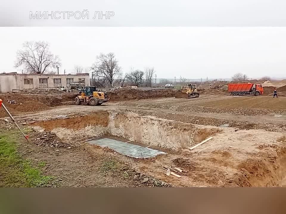 Под Луганском ведется строительство новых очистных сооружений для строящегося микрорайона