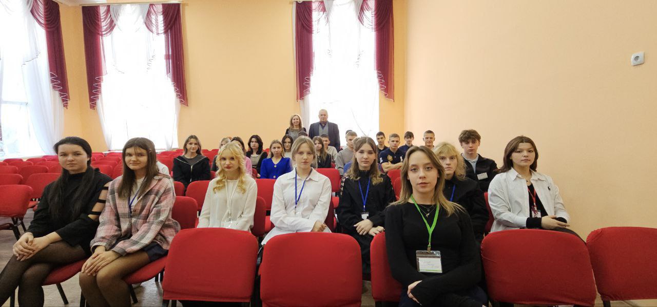 Путь к медицине начинается со школьной скамьи! Путь к медицине начинается со школьной скамьи!