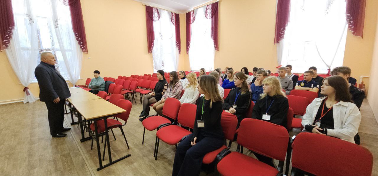 Путь к медицине начинается со школьной скамьи! Путь к медицине начинается со школьной скамьи!